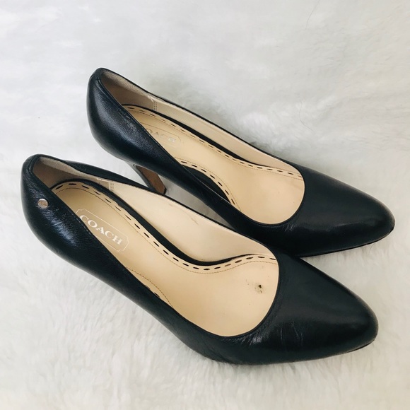 COACH Black Leather Pumps Heels Pointed Toe 6.5 - Picture 3 of 8